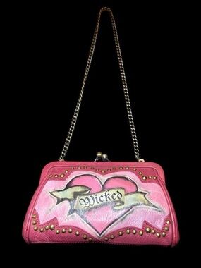 Isabella Fiore Pink Heart-Graphic Chain Shoulder Bag
